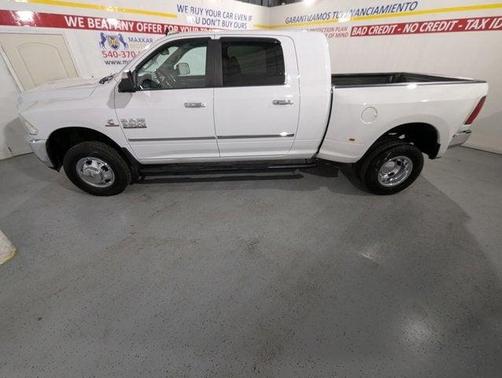 2017 RAM 3500 Big Horn Mega Cab 4x4 6'4' Box
