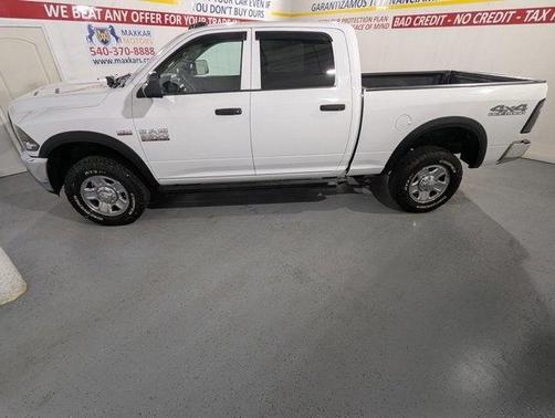 2017 RAM 2500 Tradesman Crew Cab 4x4 6'4' Box