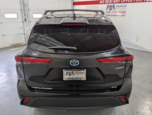 2023 Toyota Highlander Hybrid XLE