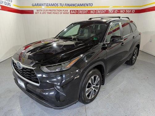 2023 Toyota Highlander Hybrid XLE