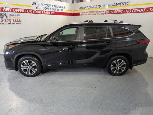 2023 Toyota Highlander Hybrid XLE