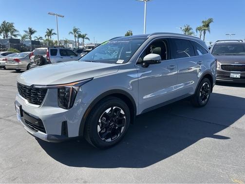 2025 Kia Sorento S