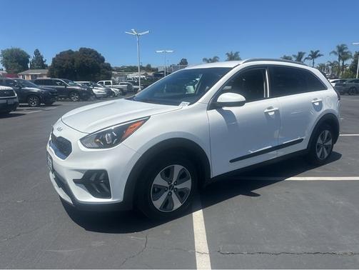 2022 Kia Niro LX