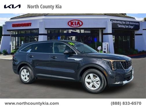 2025 Kia Sorento LX