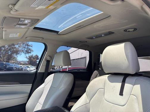 Dark Moss 2022 Kia Telluride EX