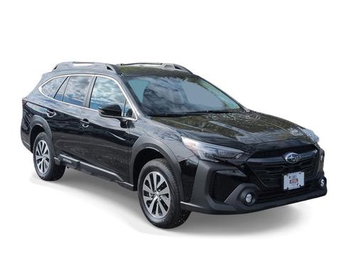 Crystal Black Silica 2023 Subaru Outback Premium