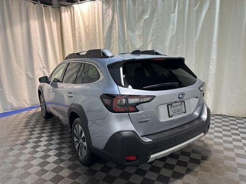 2025 Subaru Outback Touring