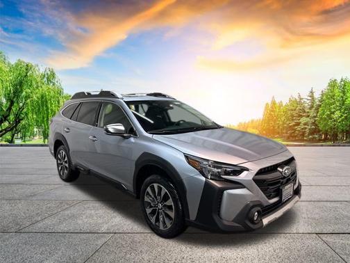 2025 Subaru Outback Touring