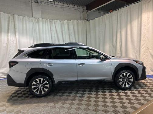 2025 Subaru Outback Touring