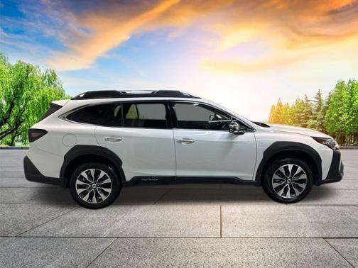 2023 Subaru Outback Touring