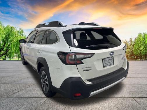 2023 Subaru Outback Touring