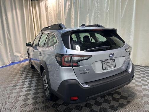 2025 Subaru Outback Base
