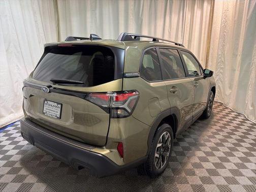 Autumn Green Metallic 2026 Subaru Forester Premium