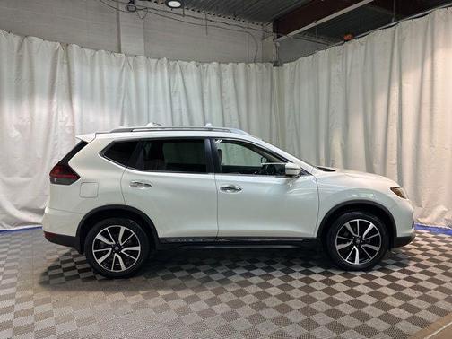 2020 Nissan Rogue SL