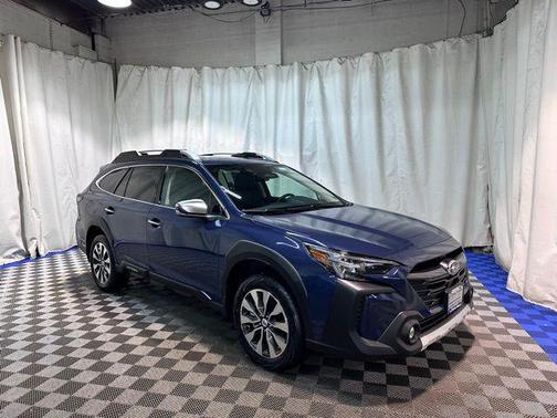 2025 Subaru Outback Touring XT