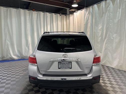 2011 Toyota Highlander SE