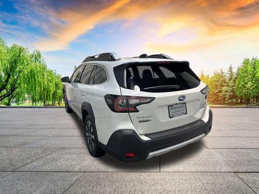 2024 Subaru Outback Touring