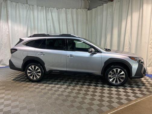 2025 Subaru Outback Touring