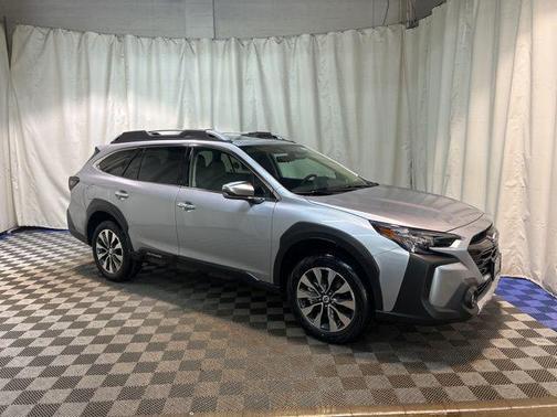 2025 Subaru Outback Touring