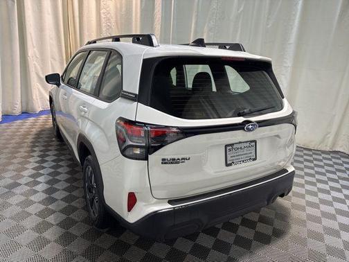 2025 Subaru Forester Base