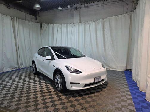 Pearl White Multi-Coat 2021 Tesla Model Y Long Range Dual Motor All-Wheel Drive