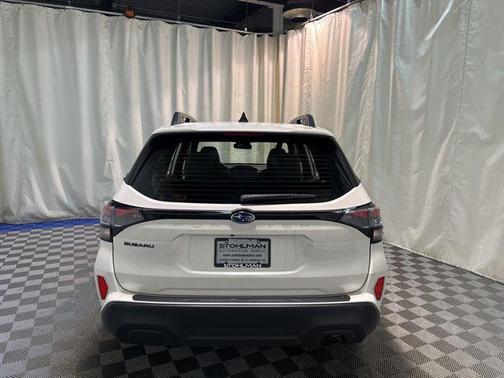 2025 Subaru Forester Base