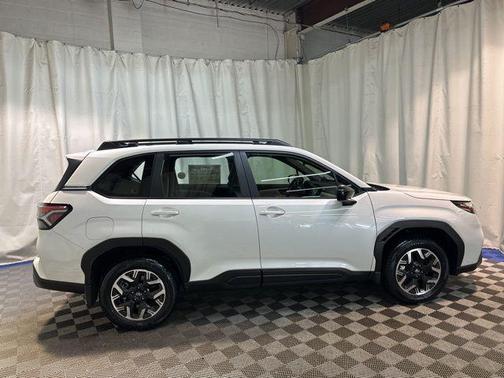 2025 Subaru Forester Base