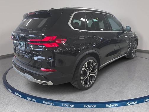 Black Sapphire Metallic 2026 BMW X5 PHEV xDrive50e