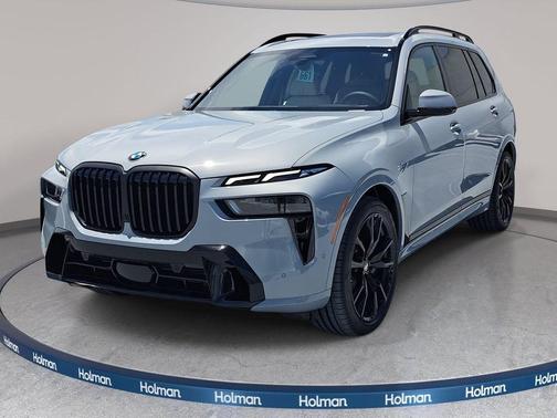 Gray Metallic 2027 BMW X7 xDrive40i