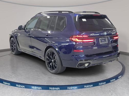 Tanzanite Blue II Metallic 2027 BMW X7 xDrive40i