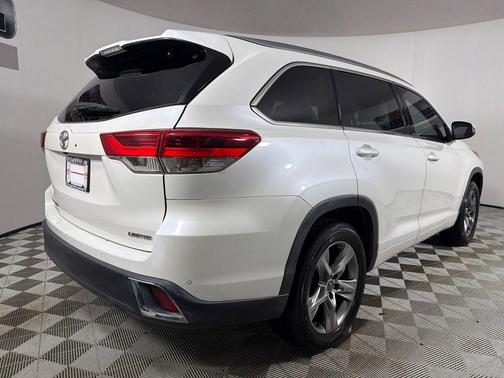 Blizzard Pearl 2018 Toyota Highlander Limited Platinum