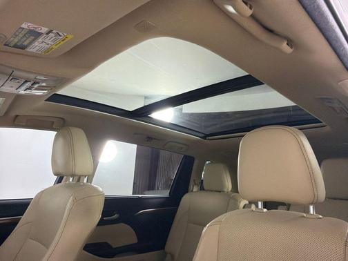 Blizzard Pearl 2018 Toyota Highlander Limited Platinum