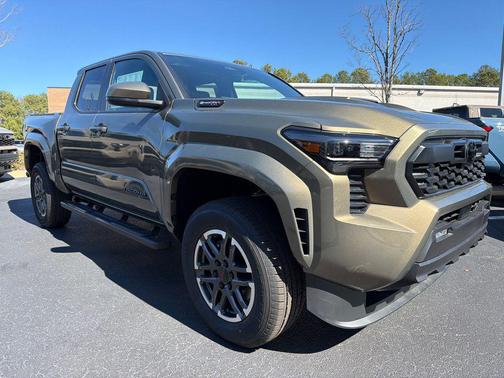2026 Toyota Tacoma Hybrid TRD Sport