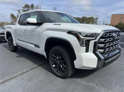 2025 Toyota Tundra Hybrid Platinum