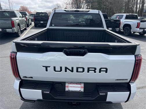 2025 Toyota Tundra Hybrid Platinum
