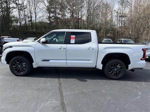 2025 Toyota Tundra Hybrid Platinum