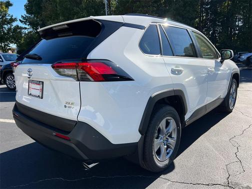 2025 Toyota RAV4 Hybrid XLE
