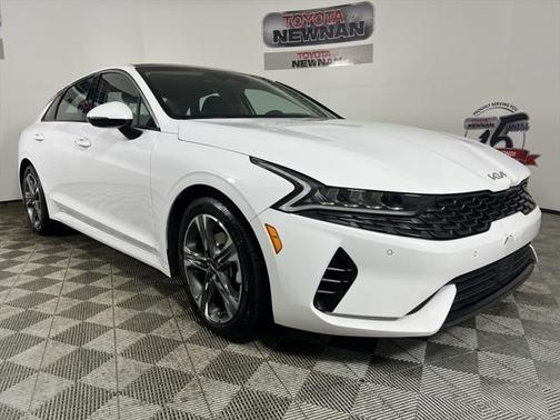 2023 Kia K5 EX
