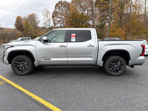 2026 Toyota Tundra Hybrid Platinum