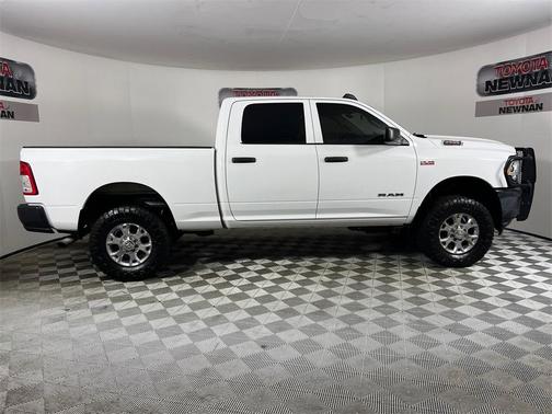 2019 RAM 2500 Tradesman Crew Cab 4x4 6'4' Box