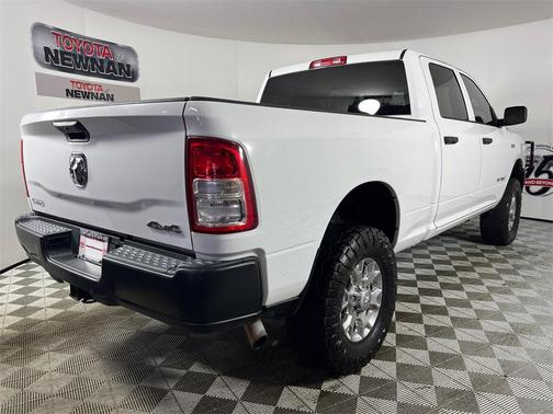 2019 RAM 2500 Tradesman Crew Cab 4x4 6'4' Box