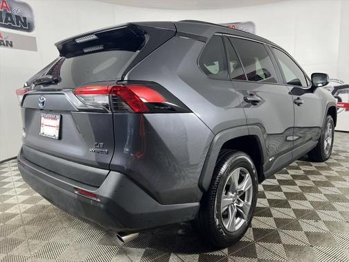2024 Toyota RAV4 Hybrid LE