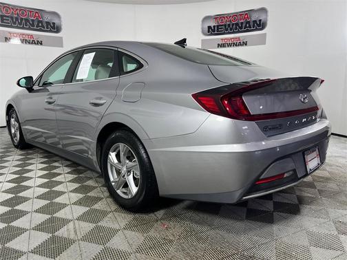 2023 Hyundai SONATA SE