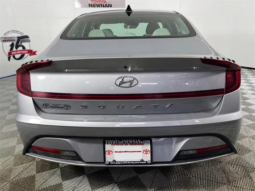 2023 Hyundai SONATA SE
