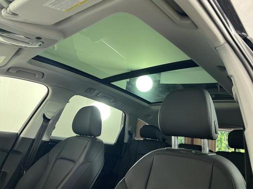 2022 Audi Q7 55 Premium