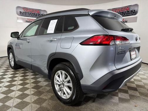 Sonic Silver 2022 Toyota Corolla Cross LE