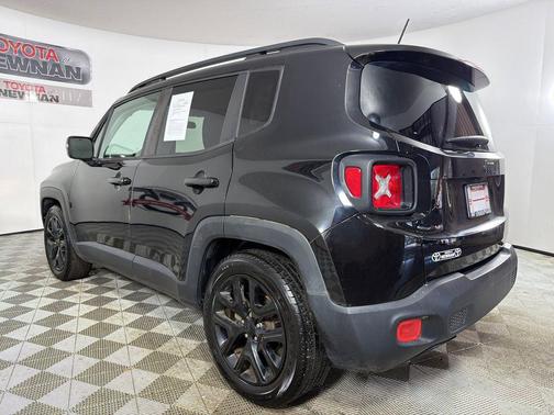 2017 Jeep Renegade Altitude