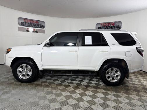 Super White 2018 Toyota 4Runner SR5