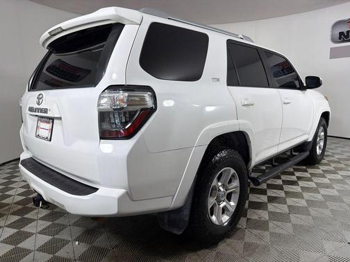 Super White 2018 Toyota 4Runner SR5