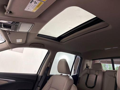 Platinum White Pearl 2022 Honda Ridgeline RTL-E